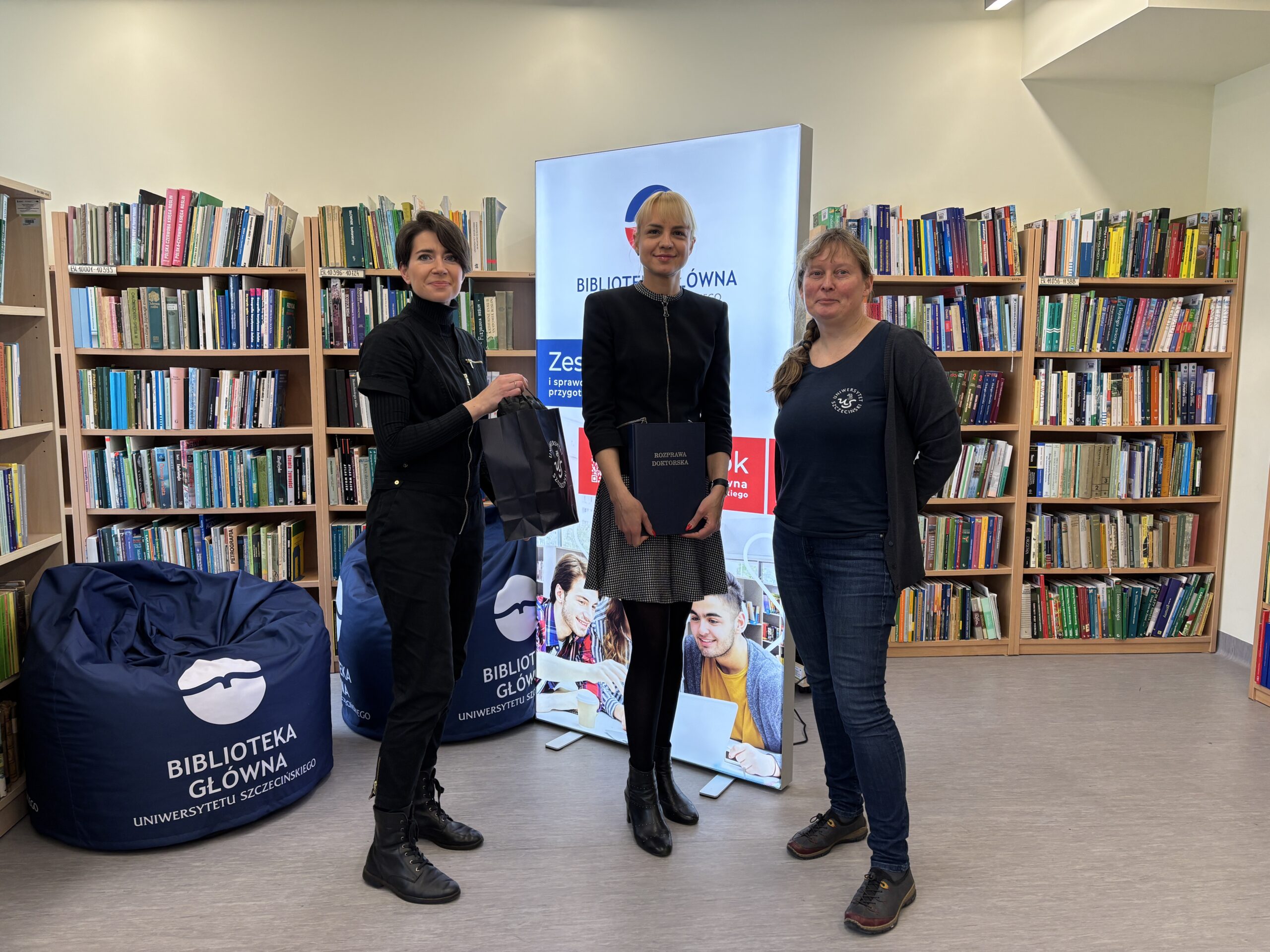 Doktorat absolwentki Szkoły Doktorskiej US 200 doktoratem w otwartym dostępie w Repozytorium US